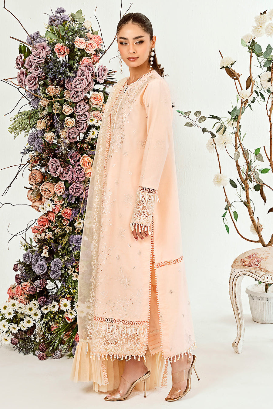 Neeshay Zoella Embroidered Luxury Lawn Unstitched 3Pc Suit - Zephyr