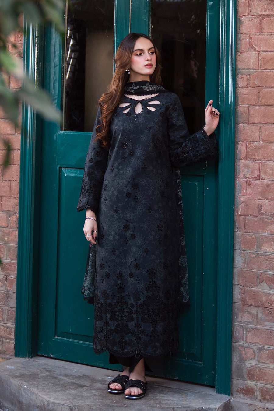 Neeshay Summer Lines Printkari Embroidered Lawn Unstitched 3Pc Suit - OBSIDIAN