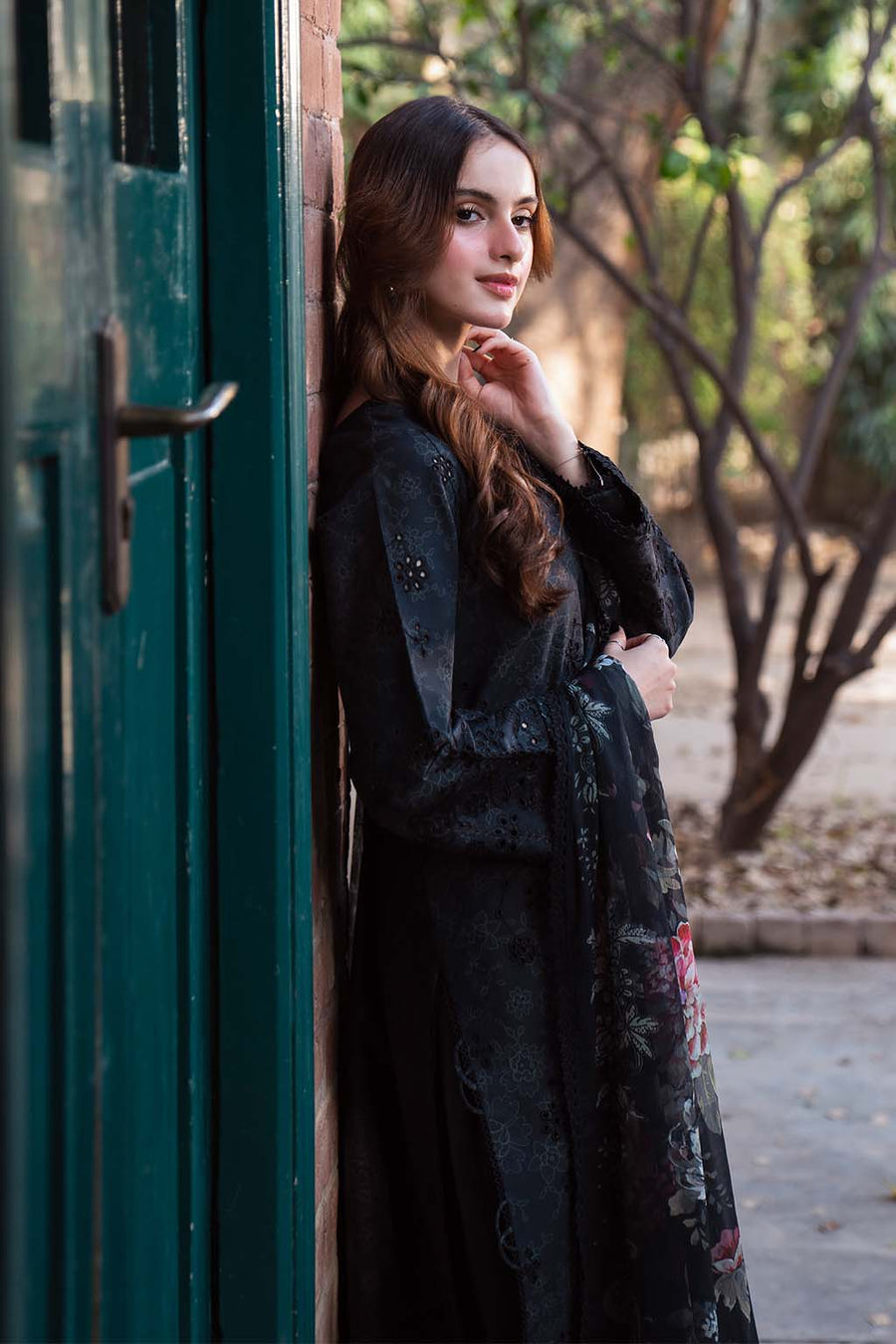 Neeshay Summer Lines Printkari Embroidered Lawn Unstitched 3Pc Suit - OBSIDIAN