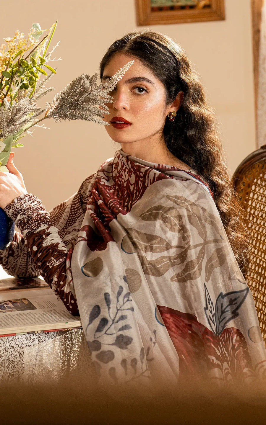 Asifa & Nabeel Meraki Vintage Embroidered Lawn Unstitched 3Pc Suit MVL25-07 Darcheeni