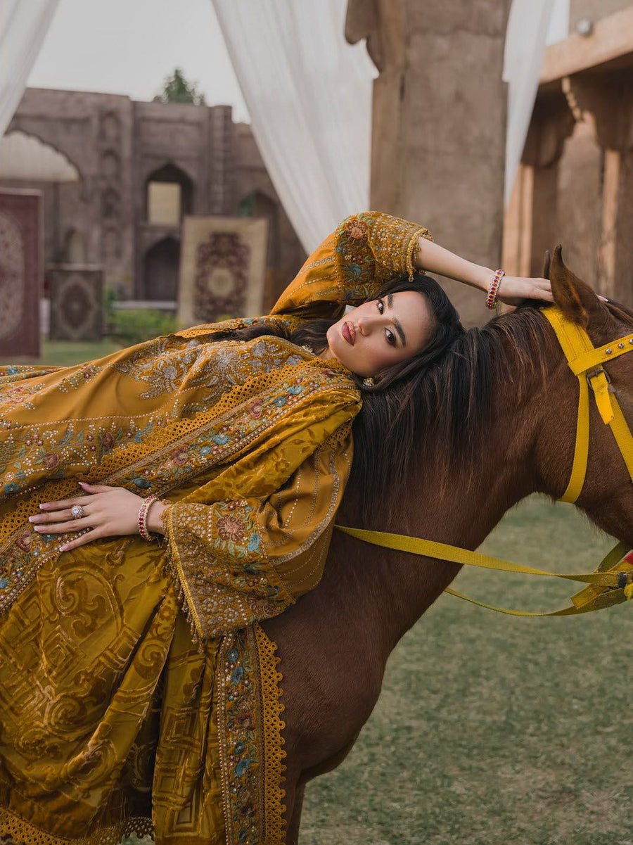 Eshaisha Embroidered Khaddar Unstitched 3Pc Suit EA-LW-5566