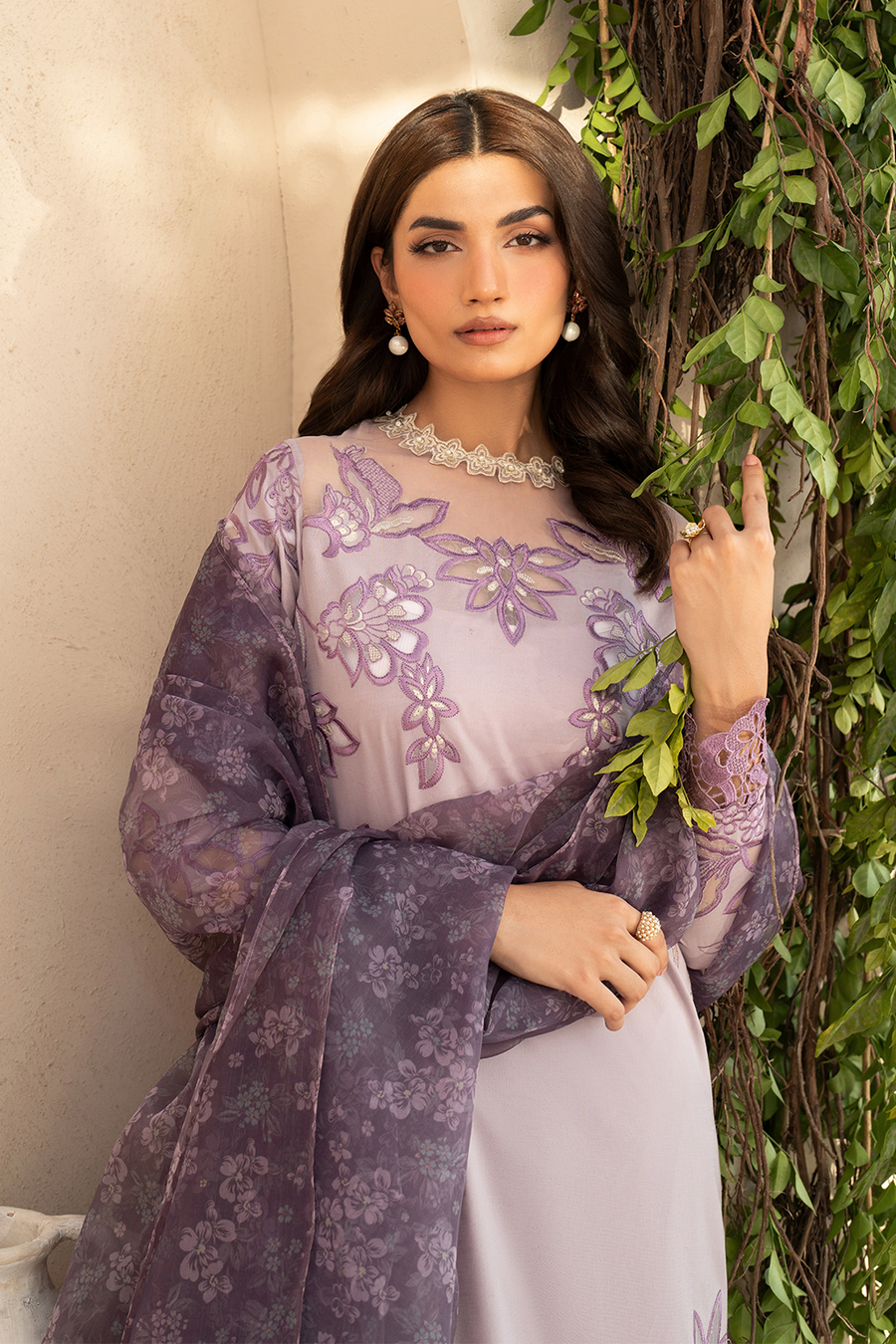 Iznik Eid Festive Embroidered Luxury Lawn Unstitched 3Pc Suit EFL-01
