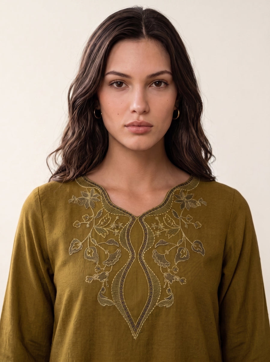 Viana by Sanam Saeed Embroidered Karandi Unstitched 3Pc Suit - EIRA