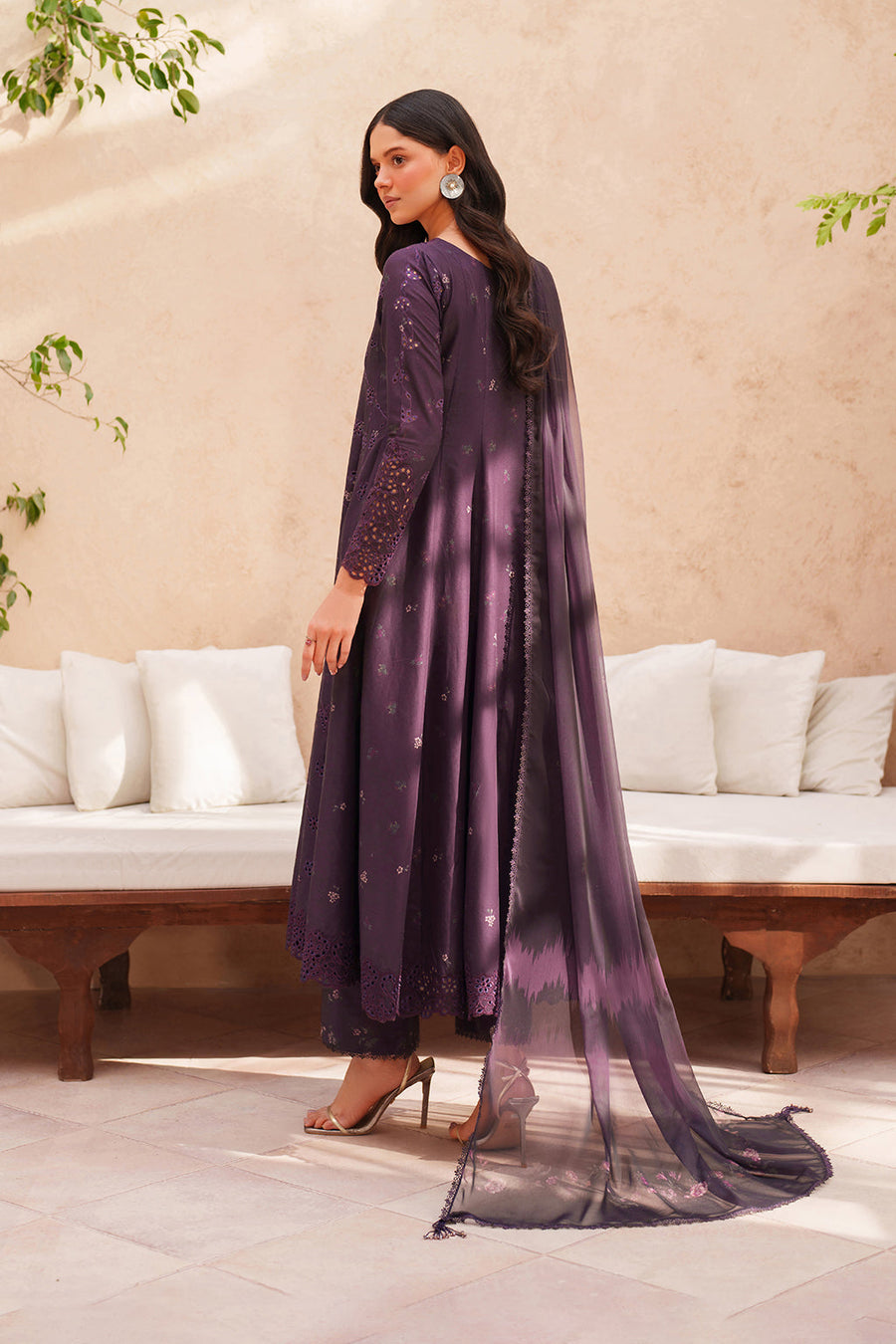 IZNIK Eid Lawn Unstitched Embroidered 3Pc Suit EL-08