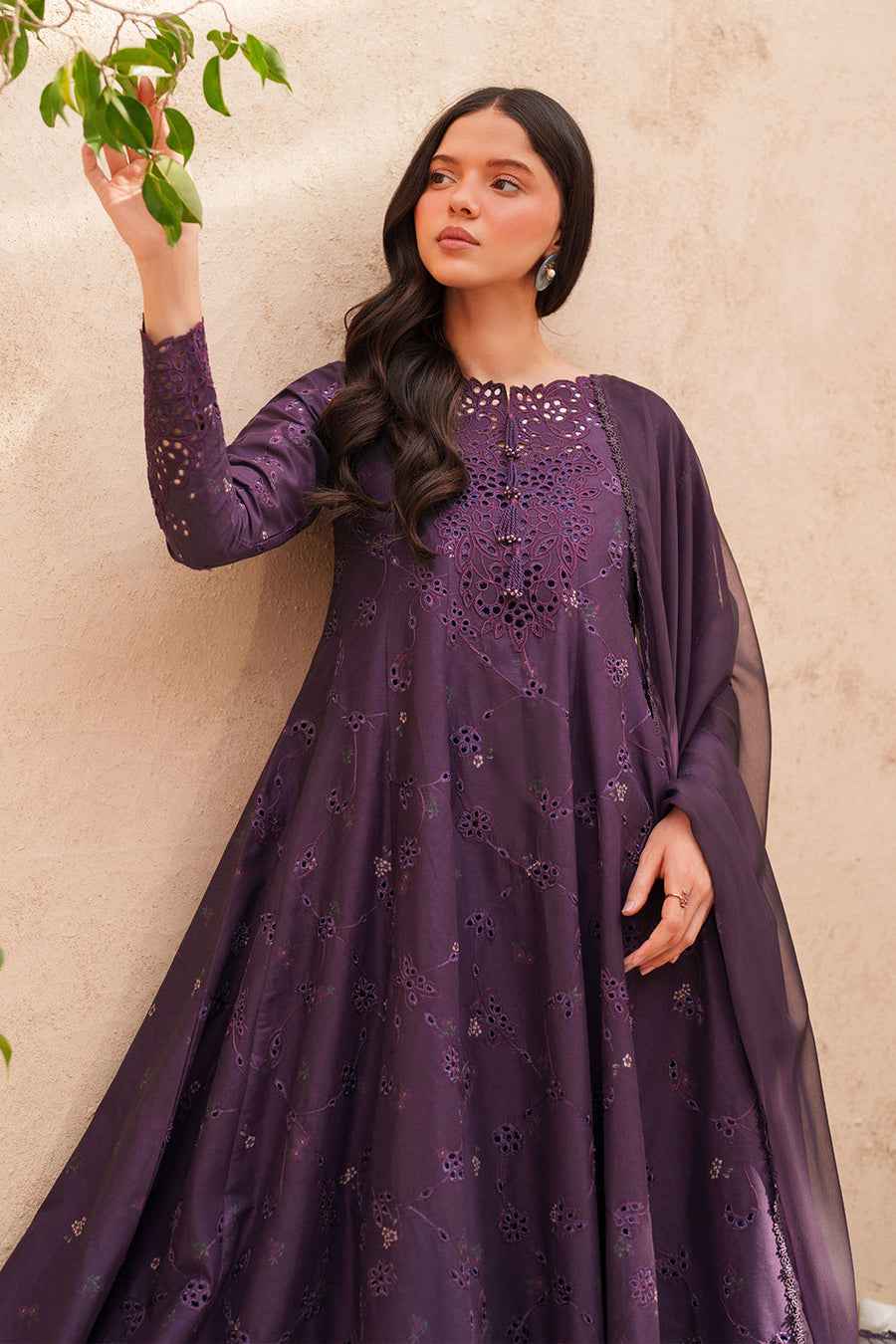 IZNIK Eid Lawn Unstitched Embroidered 3Pc Suit EL-08