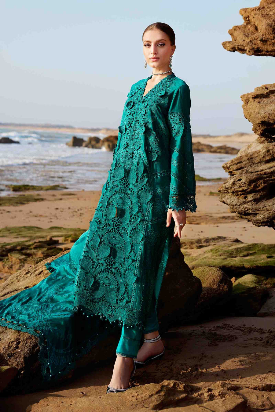 Maria.B Embroidered Lawn Unstitched 3Pc Suit EL-25-05