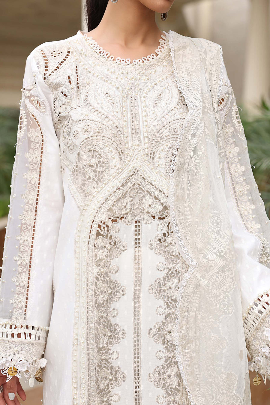 Maria.B Luxury Lawn Eid-2 Unstitched Embroidered 3Pc Suit EL-26-01