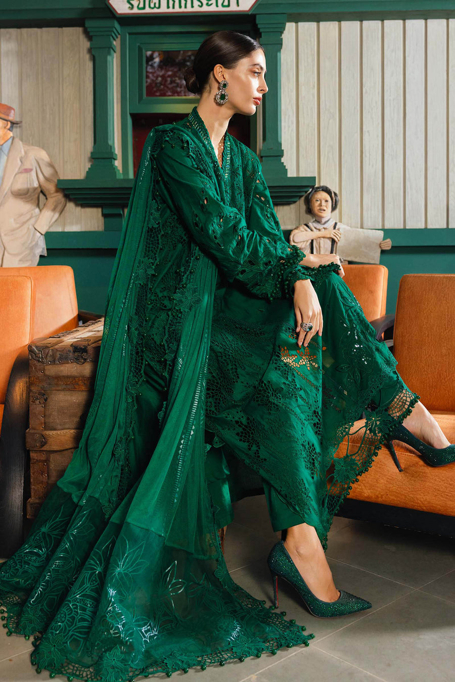 Maria.B Luxury Lawn Eid-2 Unstitched Embroidered 3Pc Suit EL-26-04