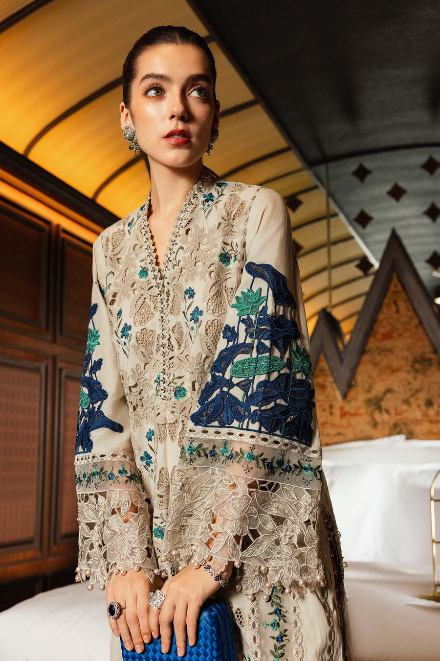 Maria.B Luxury Lawn Eid-2 Unstitched Embroidered 3Pc Suit EL-26-08