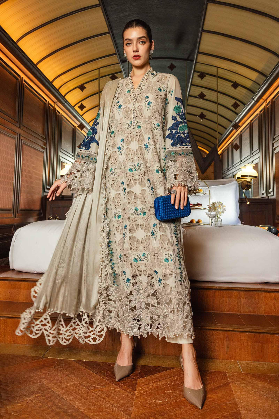 Maria.B Luxury Lawn Eid-2 Unstitched Embroidered 3Pc Suit EL-26-08