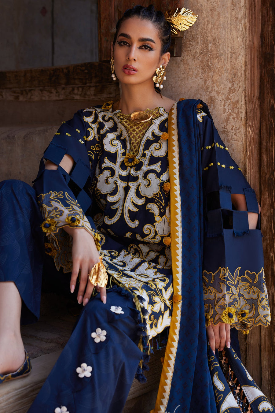 ELAN Embroidered Luxury Lawn Unstitched 3Pc Suit EL25-03B SOLENE