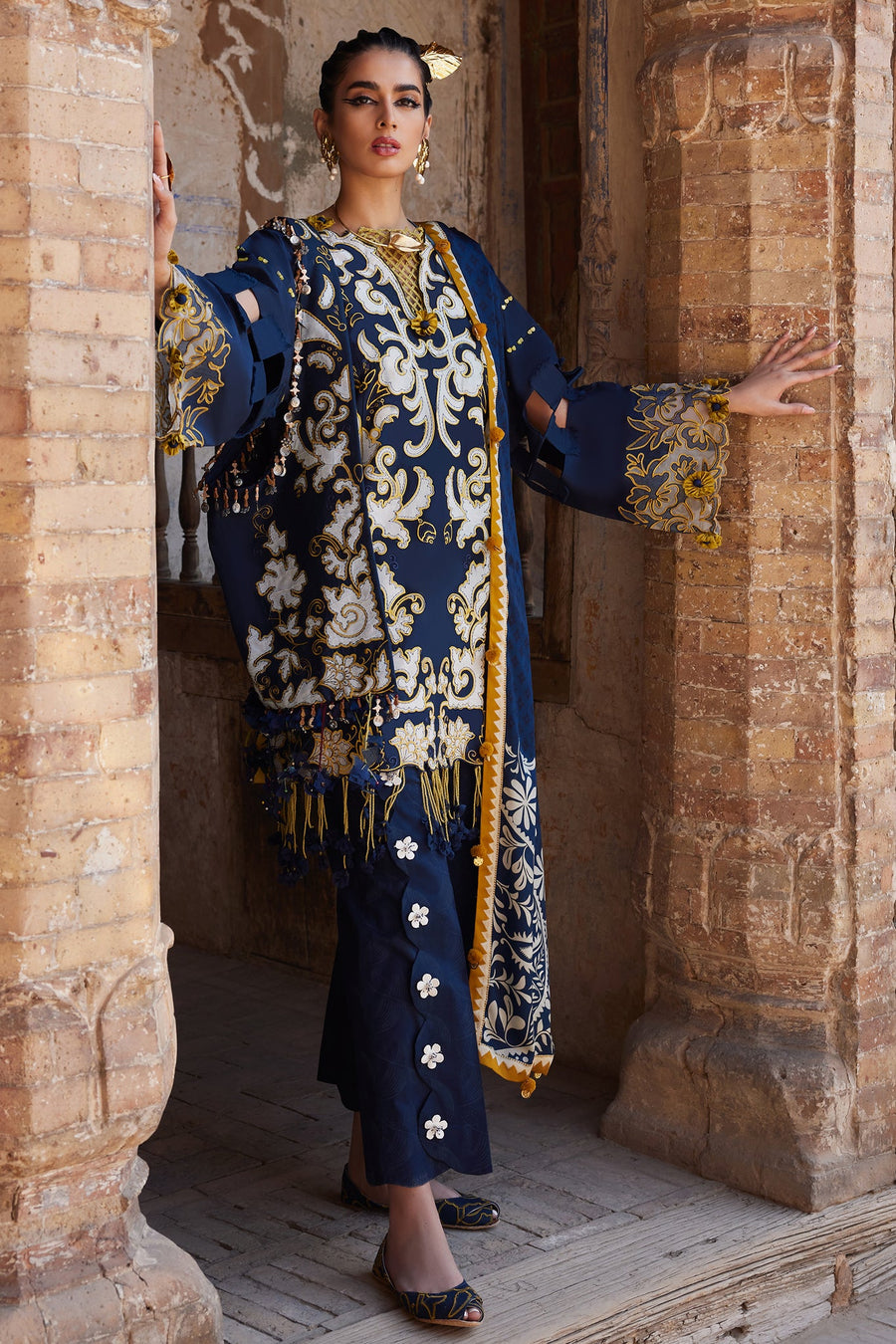 ELAN Embroidered Luxury Lawn Unstitched 3Pc Suit EL25-03B SOLENE