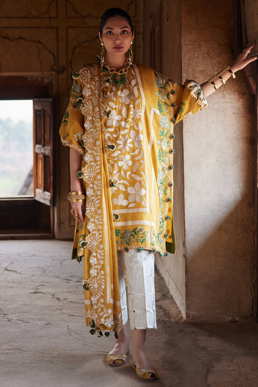 ELAN Embroidered Luxury Lawn Unstitched 3Pc Suit EL25-08B AURELIA