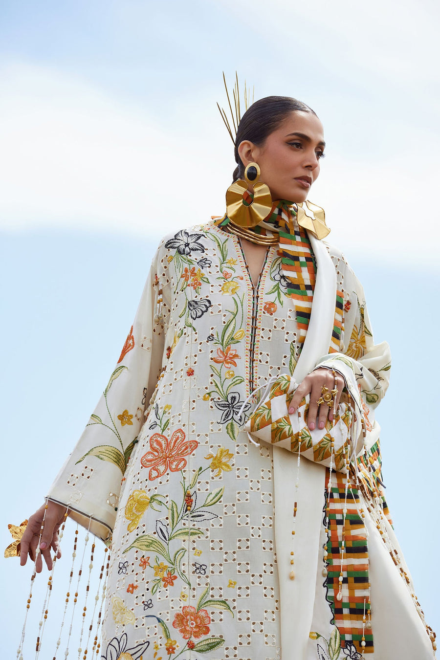 ELAN Embroidered Luxury Lawn Unstitched 3Pc Suit EL26-09A SONAMARG