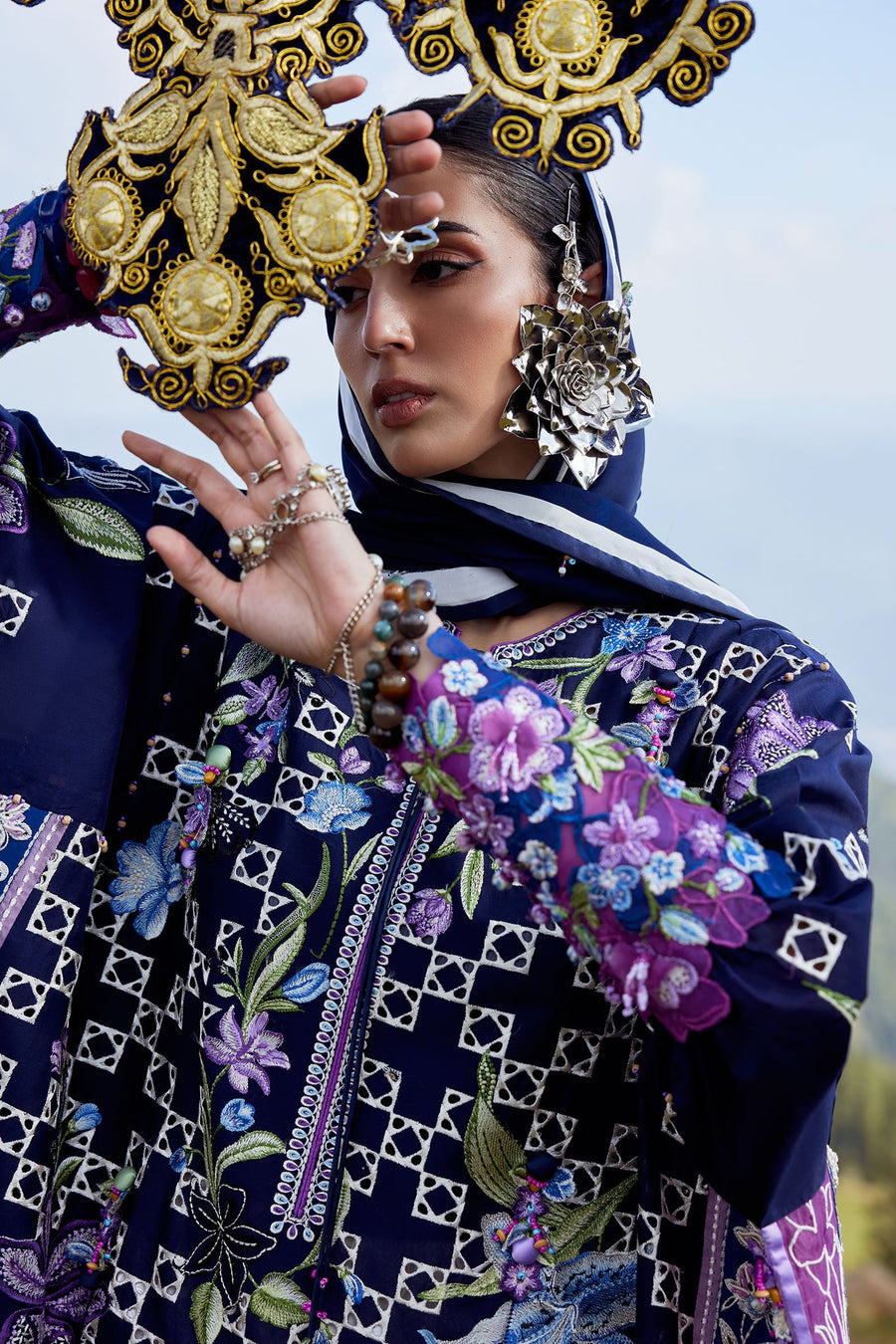 ELAN Embroidered Luxury Lawn Unstitched 3Pc Suit EL26-09B SONAMARG