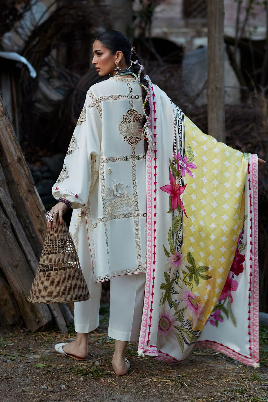 ELAN Embroidered Luxury Lawn Unstitched 3Pc Suit EL26-11B ZÉRIN