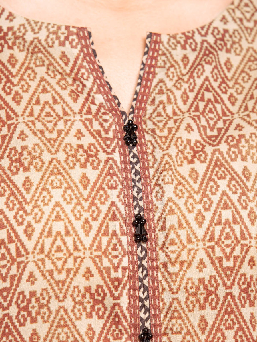 edenrobe Allure Printed Khaddar Unstitched 3Pc Suit EWU23A3-27087-3P