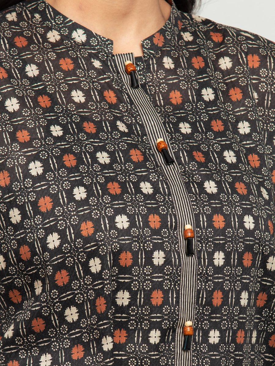 edenrobe Allure Printed Khaddar Unstitched 3Pc Suit EWU23A3S-27625-3P