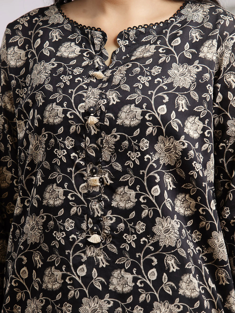 edenrobe Allure Khaddar Unstitched Printed 3Pc Suit EWU24A3-29610