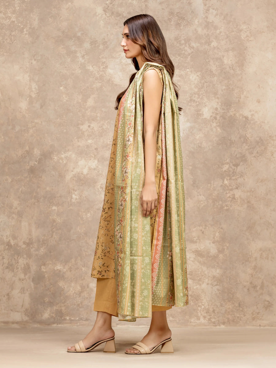 edenrobe Allure Lawn Unstitched Printed 3Pc Suit EWU6A1-36530