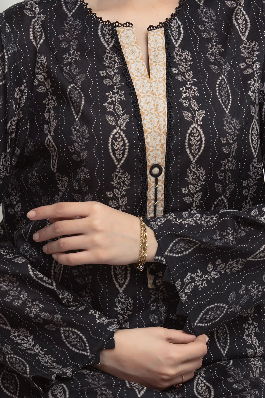 edenrobe Allure Lawn Unstitched Printed 3Pc Suit EWU6A1-36612