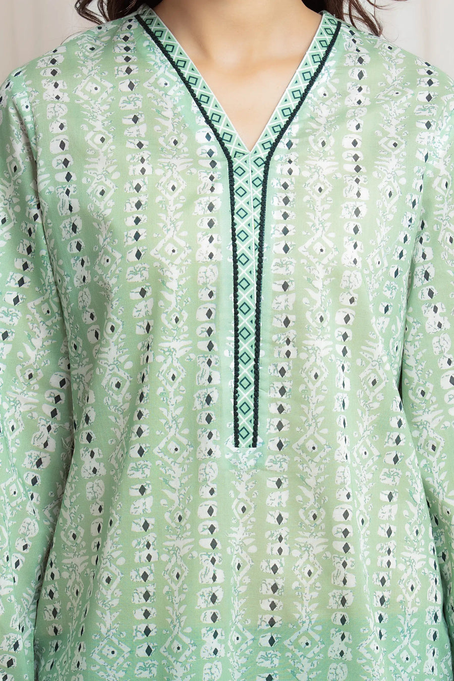 edenrobe Allure Lawn Unstitched Printed 3Pc Suit EWU6A1-36689