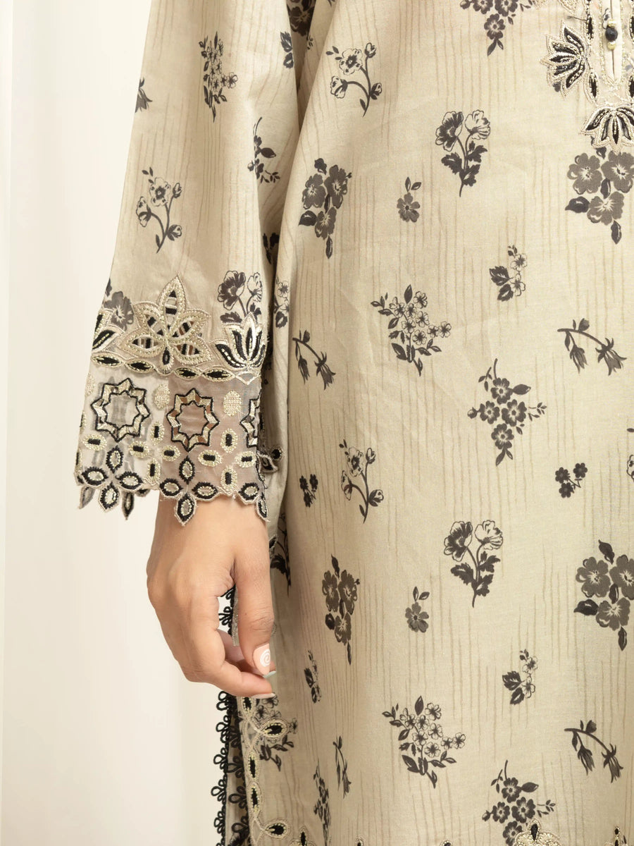 edenrobe Premium Festive Unstitched Lawn 3Pc Suit EWU6V1-33003