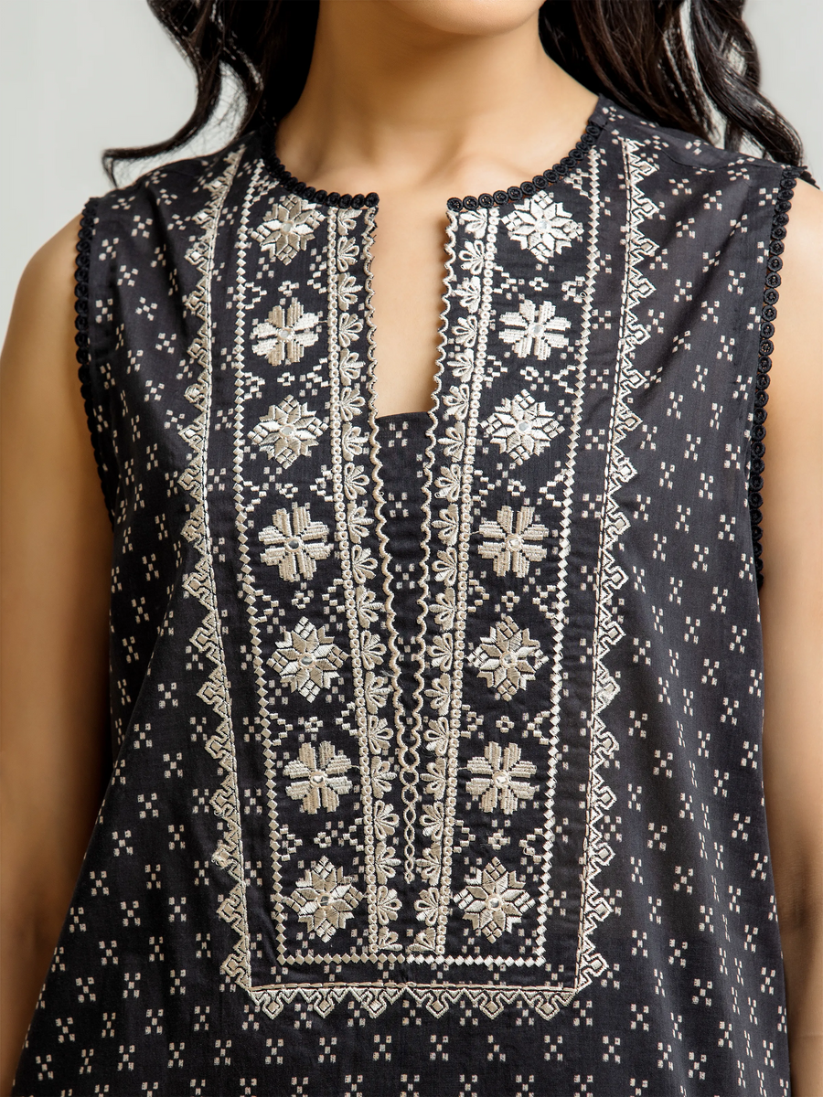 edenrobe Premium Embroidered Lawn Unstitched 3Pc Suit EWU6V1-33006