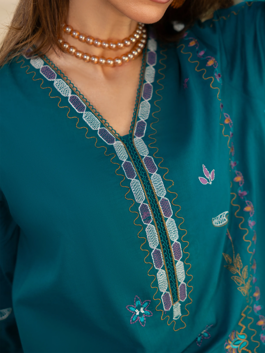 edenrobe Premium Unstitched Embroidered Cambric 3Pc Suit EWU6V2-33450