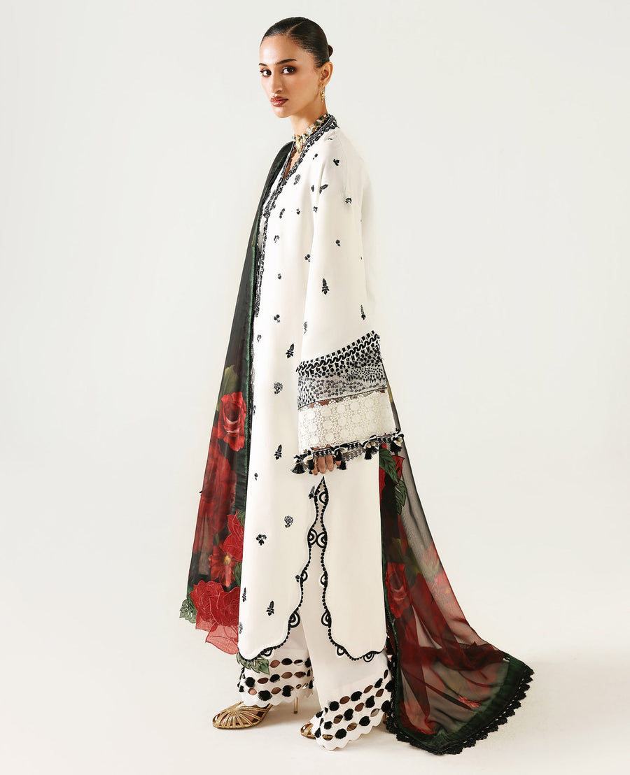 Republic WomensWear Neoma Embroidered Lawn Unstitched 3Pc Suit SP-03 Esmé