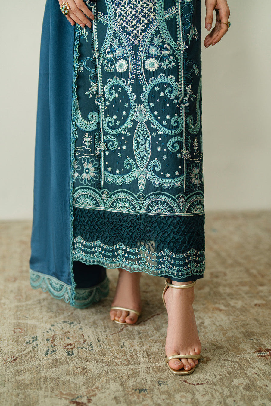 Zariya Zaira Embroidered Luxury Lawn Unstitched 3Pc Suit ZB6S101 FAUNA