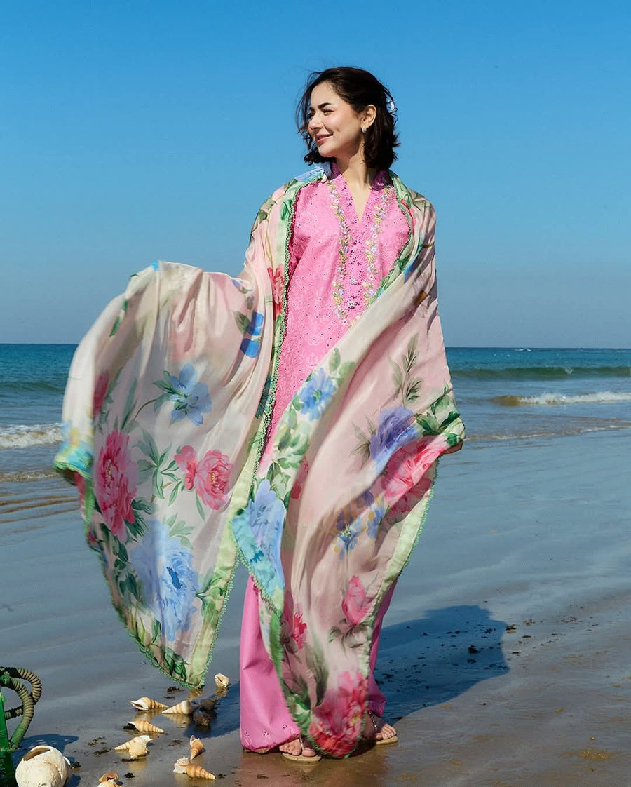 Coco by zara shahjahan Hania amir wearing pink lawn dress