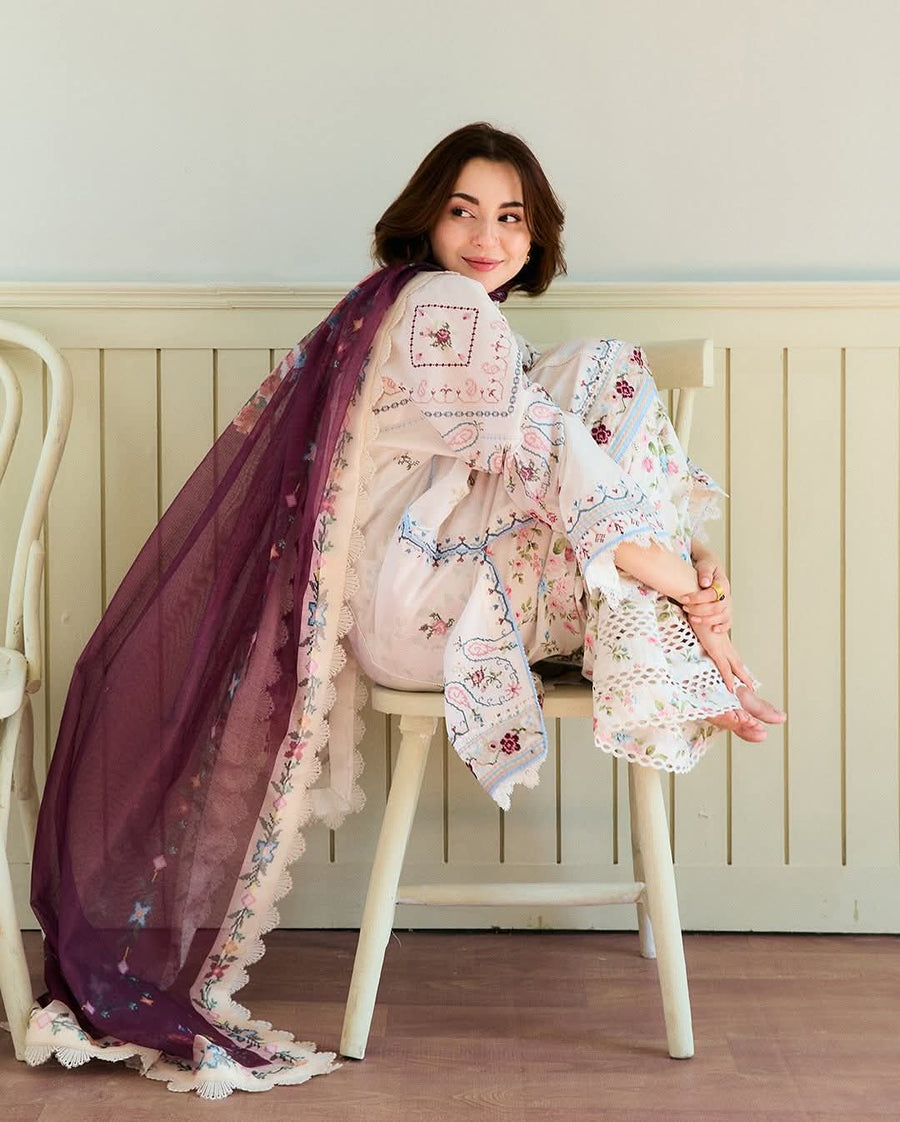 Hania amir in best seller from Coco by zara shahjahan