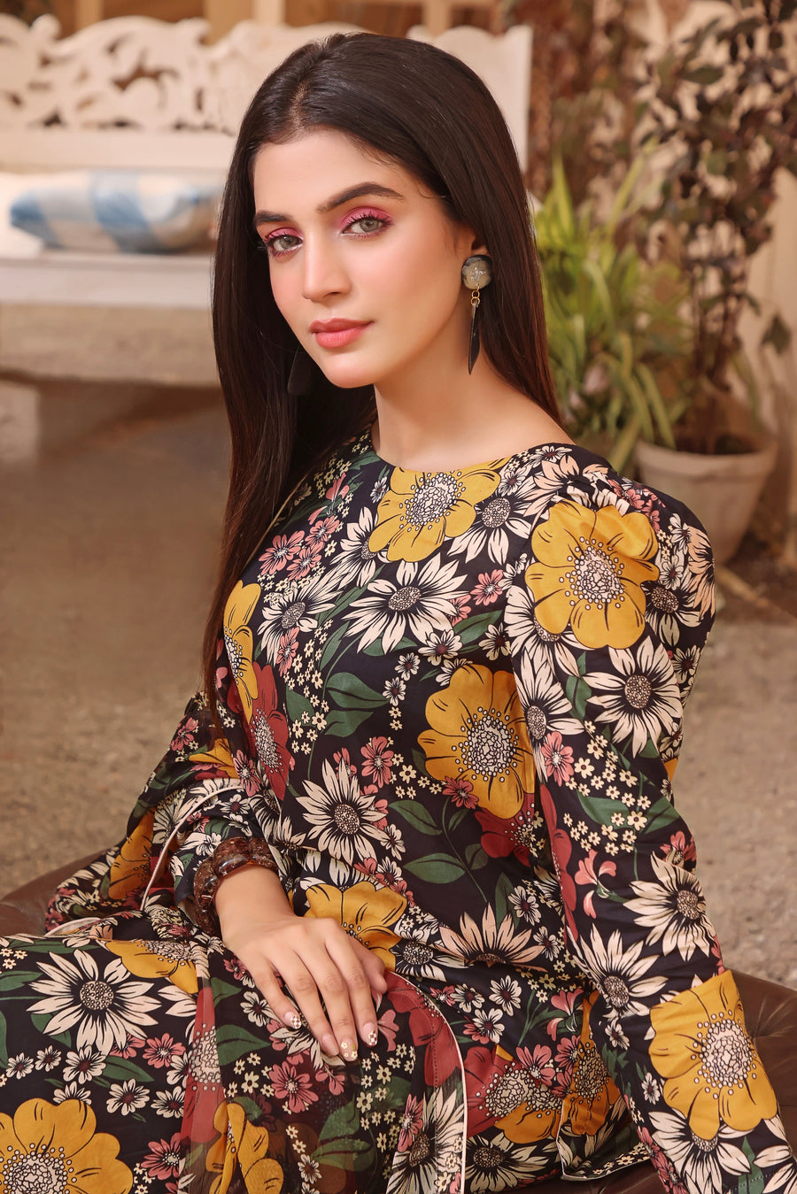 Feathers Unstitched Digital Printed Premium Lawn 3Pc Suit SITAR-FT105