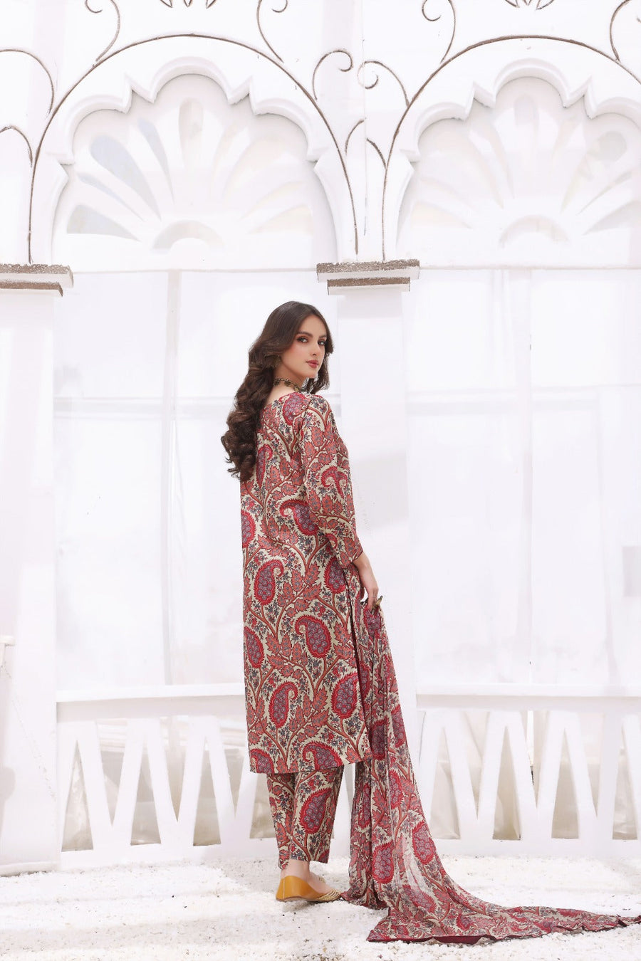 Feathers Unstitched Digital Printed Premium Lawn 3Pc Suit FIDAN-FT209