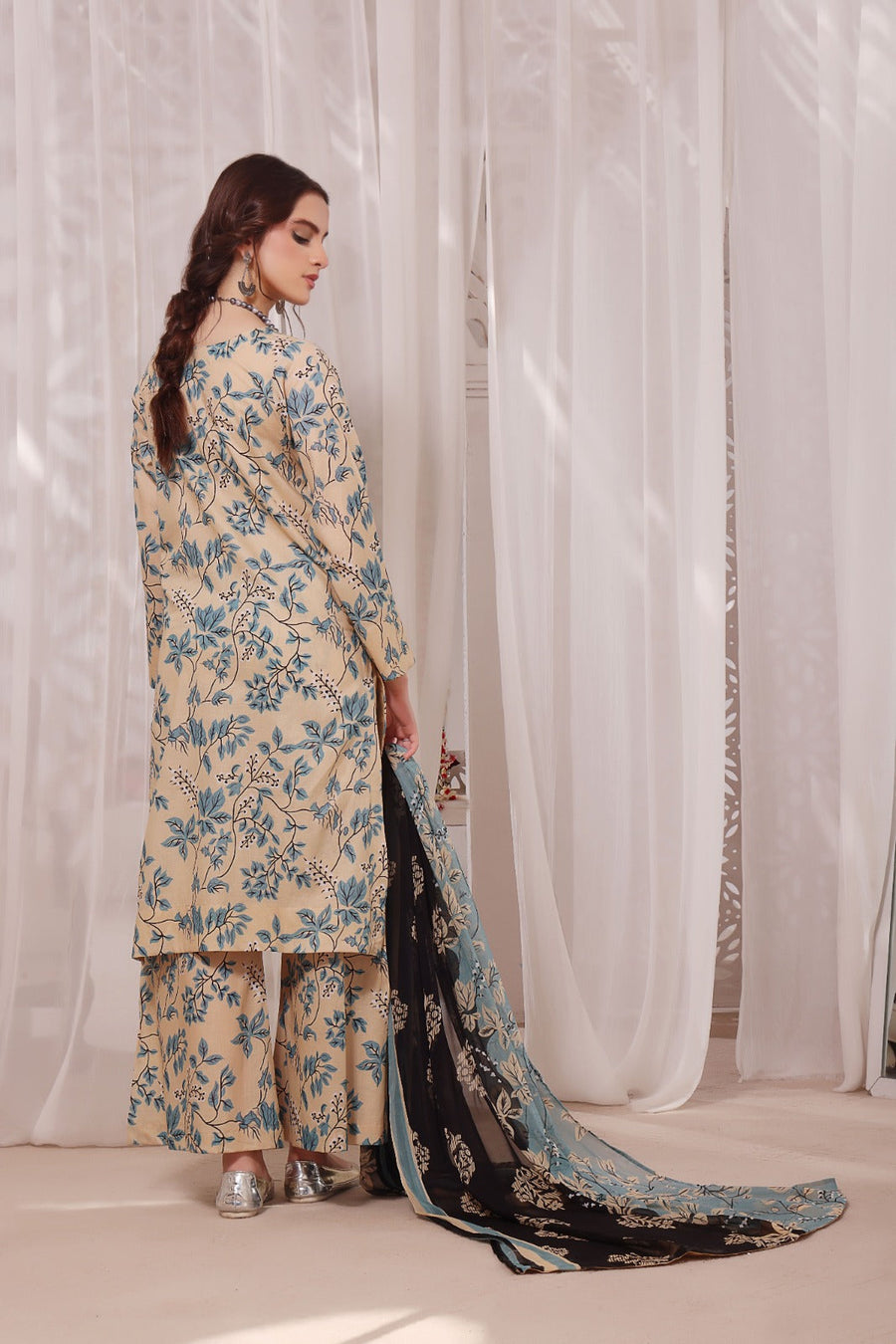 Feathers Unstitched Digital Printed Premium Lawn 3Pc Suit TENDER FROST-FT217