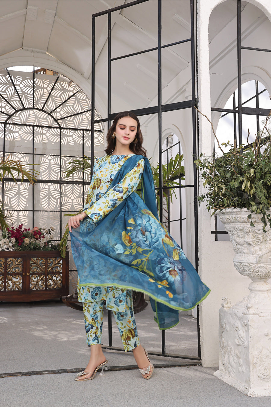Feathers Unstitched Digital Printed Premium Lawn 3Pc Suit GILLY-FT357
