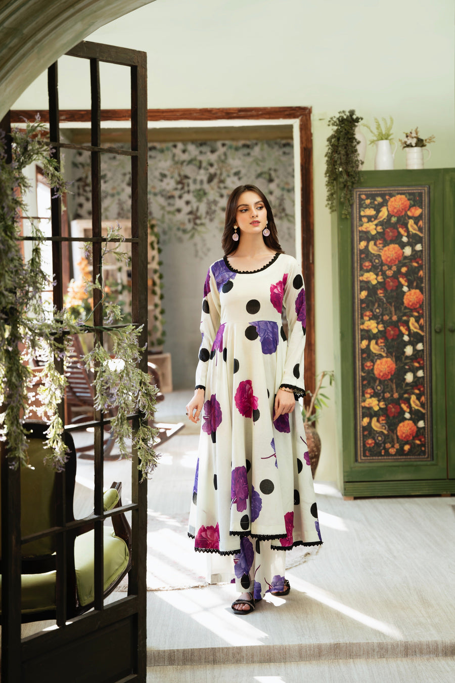 Feathers Chic Bella Unstitched Printed Lawn 3Pc Suit Polka-FT389