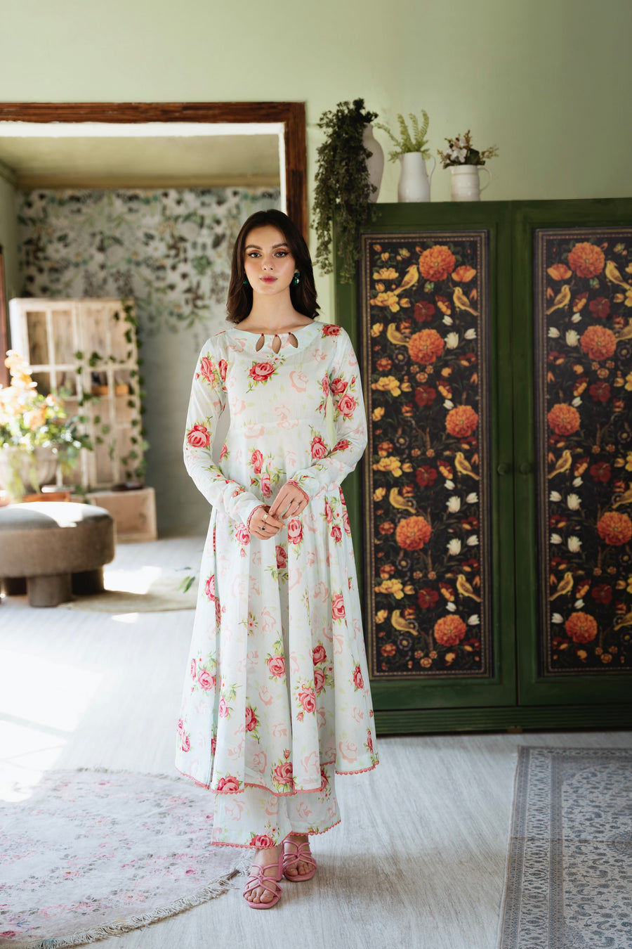 Feathers Chic Bella Unstitched Printed Lawn 3Pc Suit Snowhite-FT390