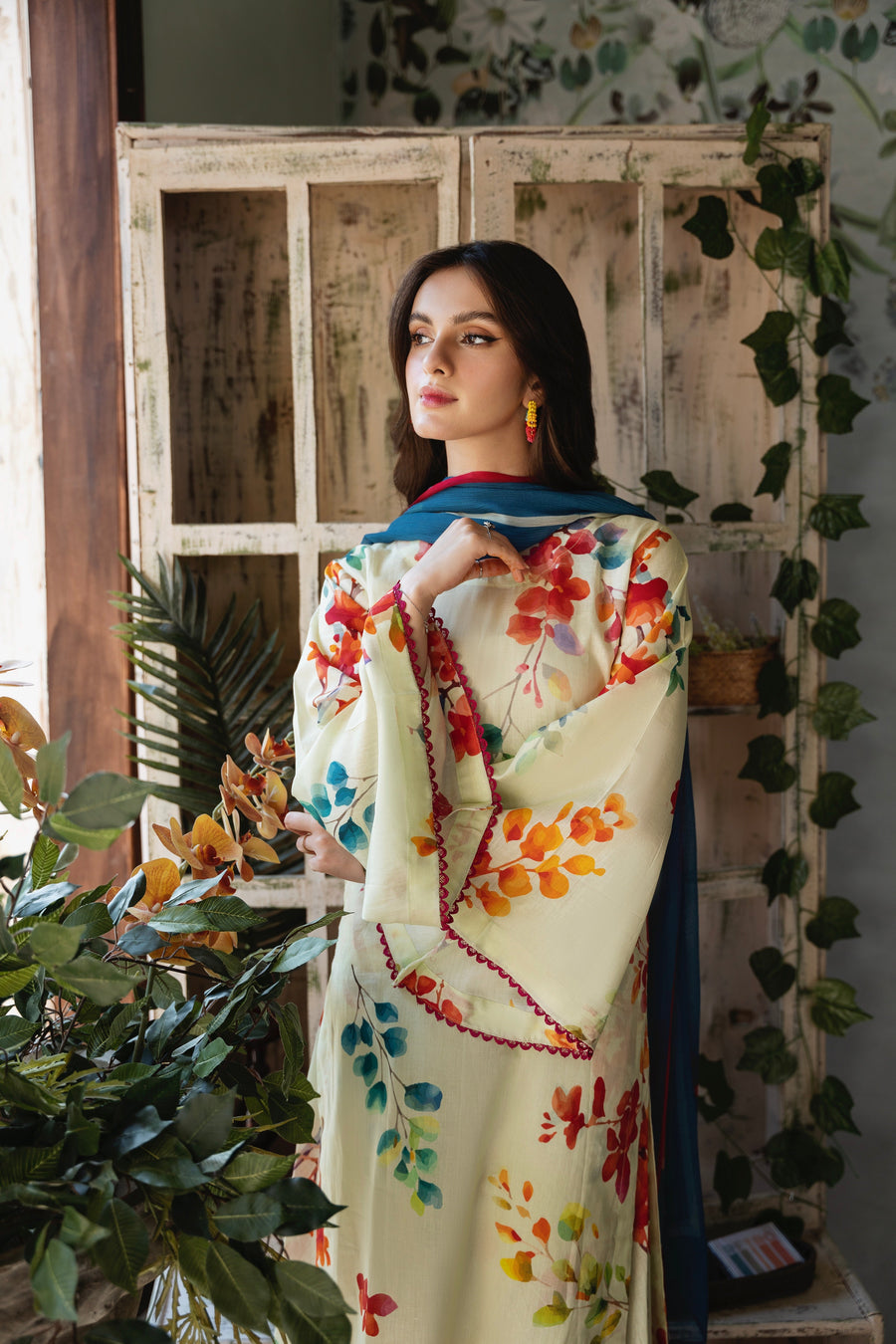 Feathers Chic Bella Unstitched Printed Lawn 3Pc Suit LIME-FT398
