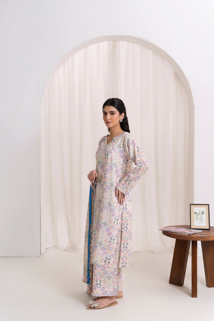 Feathers Frosty Fables Printed Viscose Unstitched 3Pc Suit TREVORNE-FT565