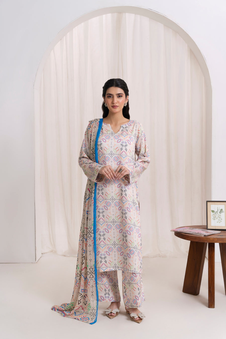 Feathers Frosty Fables Printed Viscose Unstitched 3Pc Suit TREVORNE-FT565