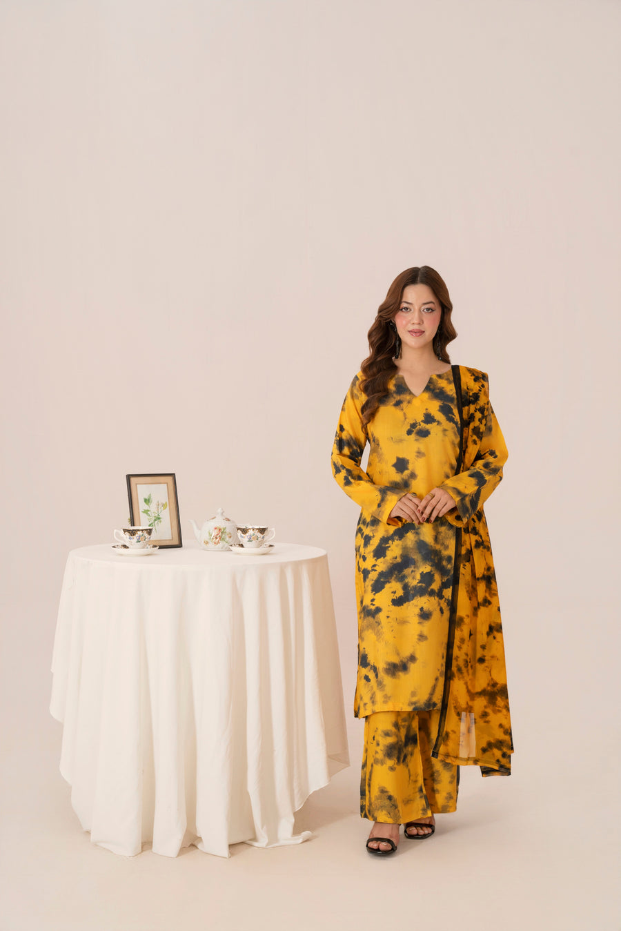 Feathers Frosty Fables Printed Viscose Unstitched 3Pc Suit ZINORE-FT567
