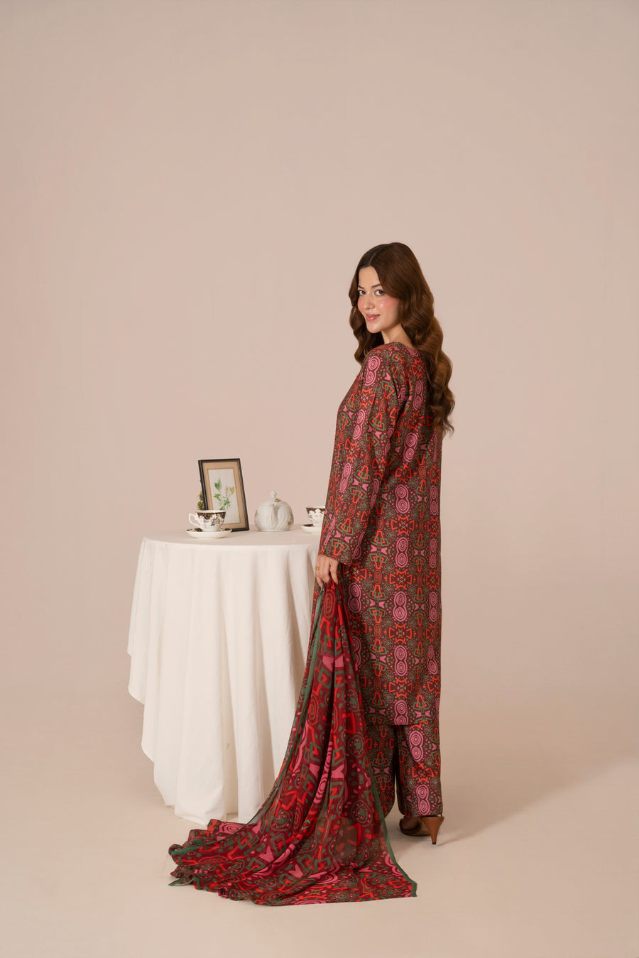 Feathers Frosty Fables Printed Viscose Unstitched 3Pc Suit SNAREL-FT568