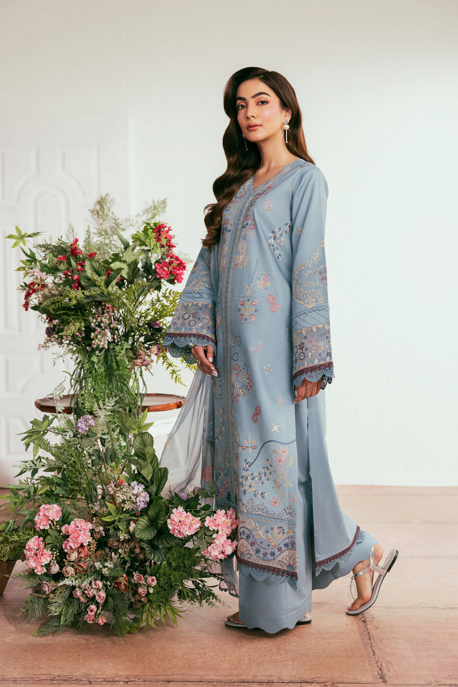 Zync by Florent Luxury Lawn Unstitched Embroidered 3Pc Suit FZL-3B