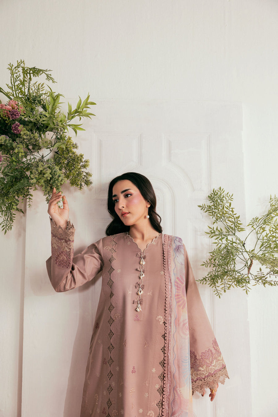 Zync by Florent Luxury Lawn Unstitched Embroidered 3Pc Suit FZL-8B
