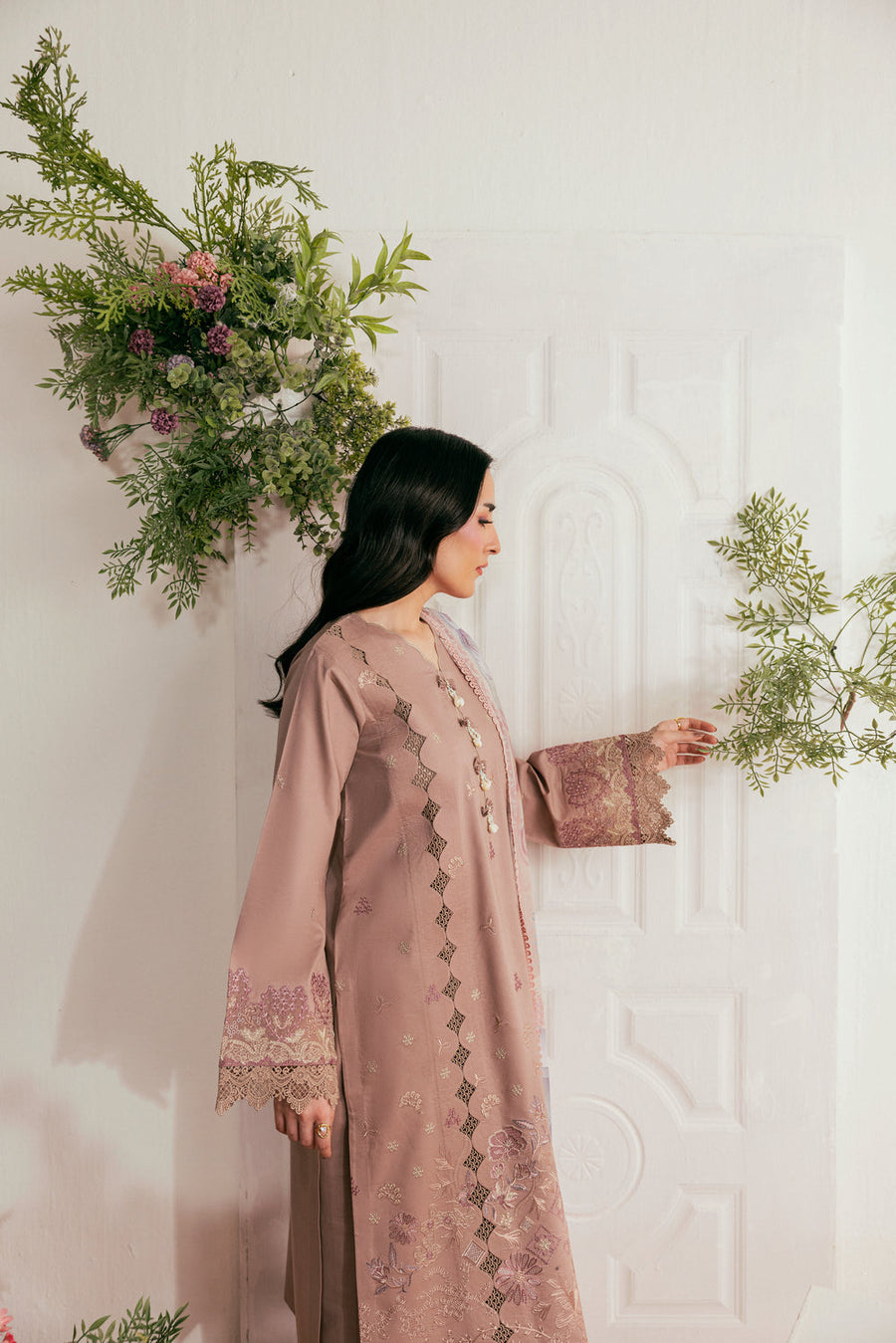 Zync by Florent Luxury Lawn Unstitched Embroidered 3Pc Suit FZL-8B