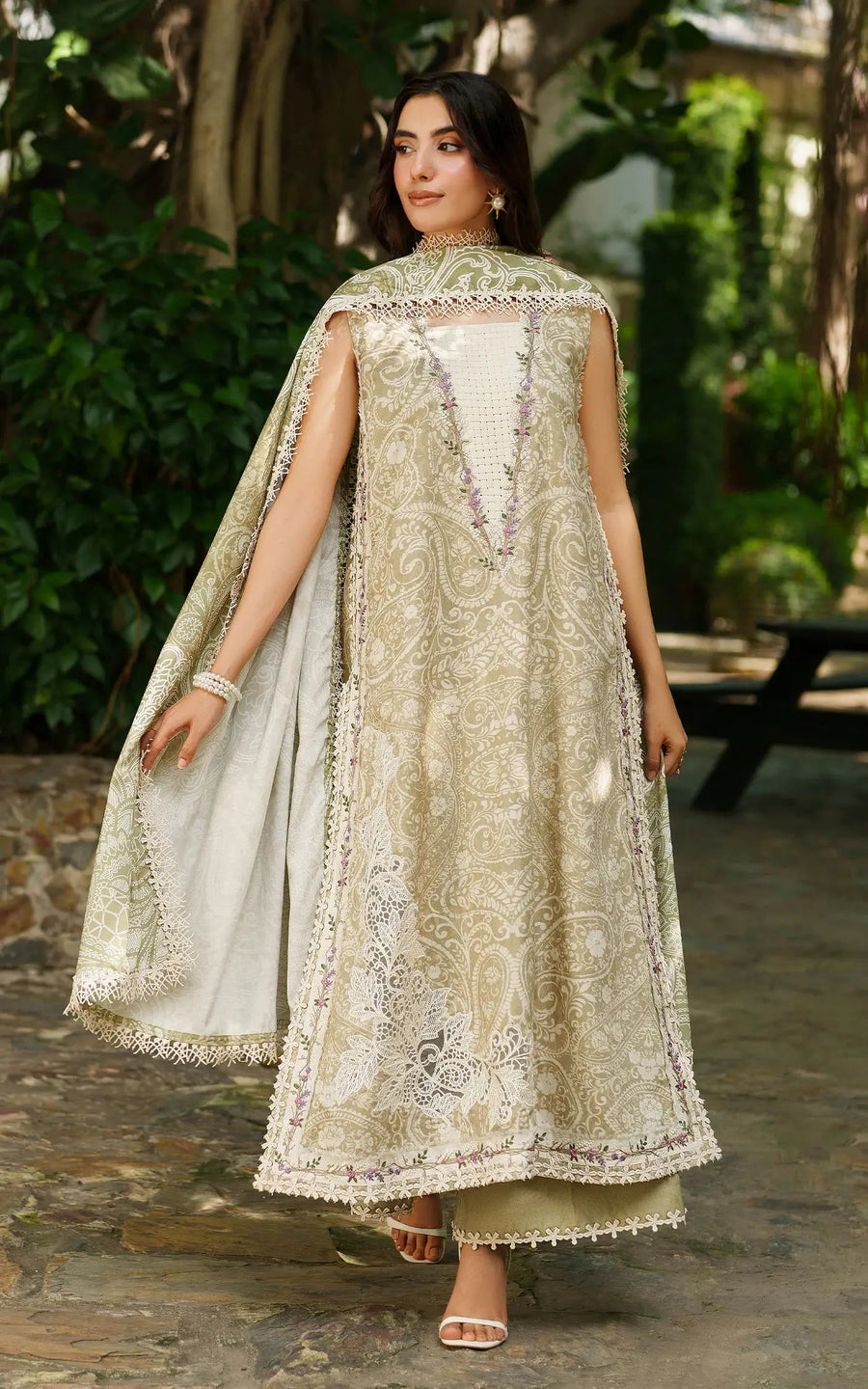 Asifa & Nabeel Meraki Embroidered Viscose Unstitched 3Pc Suit - Frozen Dew