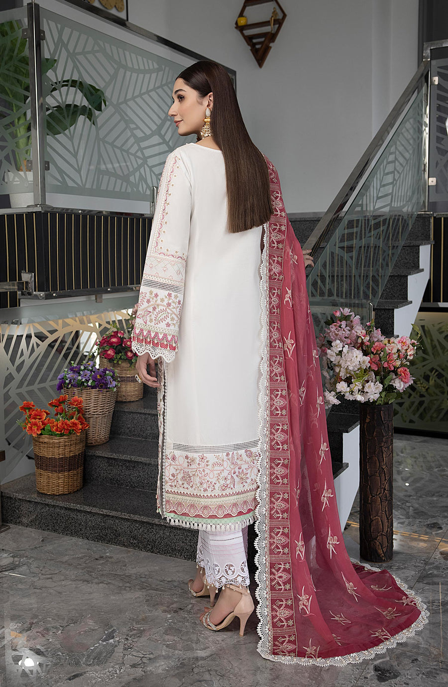 Glare by Razab Hand Made Embroidered Lawn Unstitched 3Pc Suit GLA-006 HM