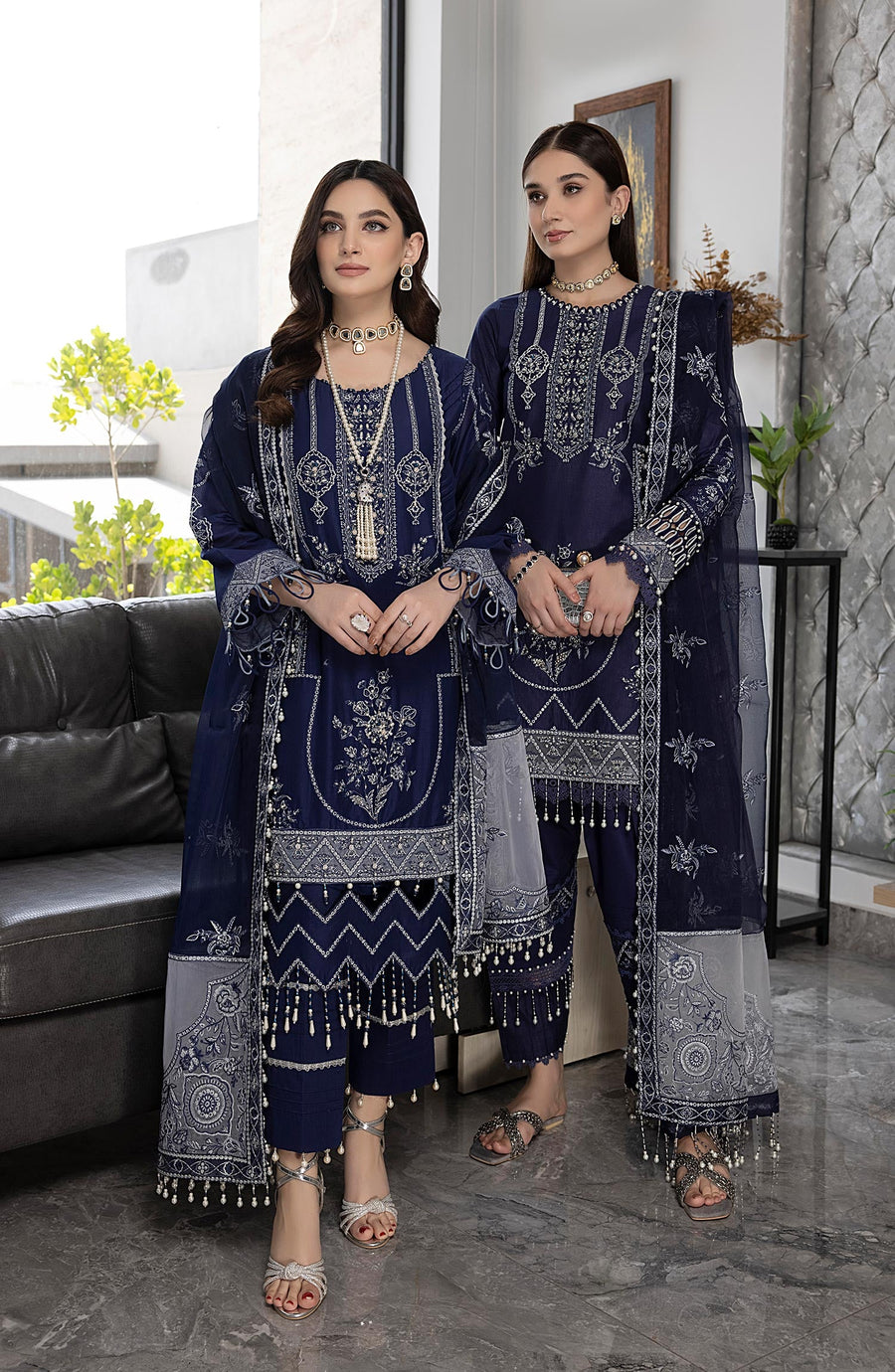 Glare by Razab Hand Made Embroidered Lawn Unstitched 3Pc Suit GLA-007 HM